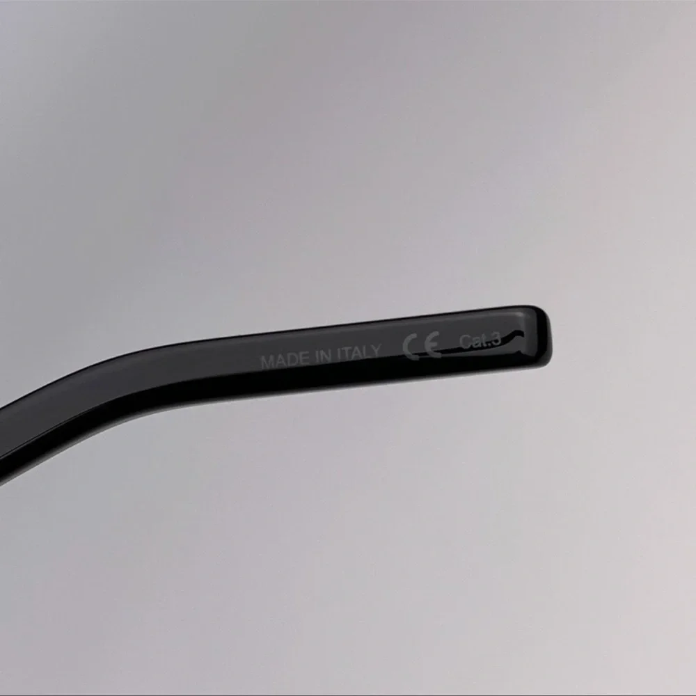 Saint Laurent Sunglasses - Picture 4 of 10